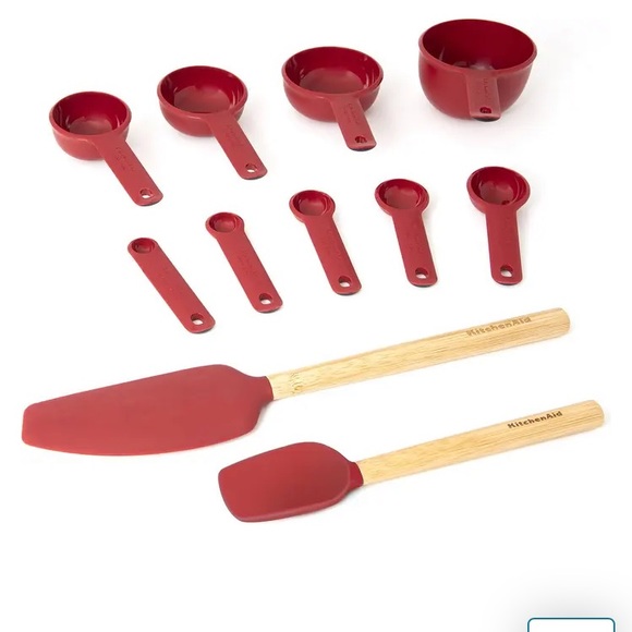 NWT Kitchen Aid 11 Piece Stand Mixer Baking Set Red - Picture 2 of 3